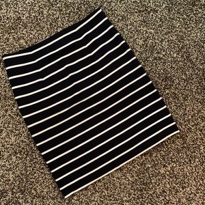 Banana Republic Striped Skirt sz4